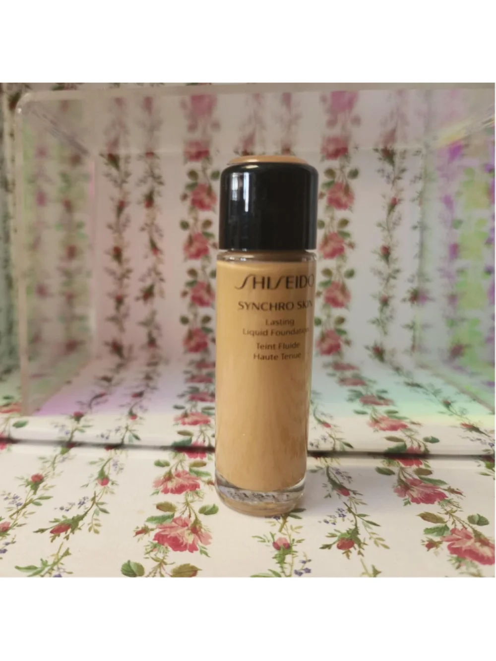 Shiseido Synchro Skin Lasting Liquid Foundation in shade 102 #shiseido #foundati